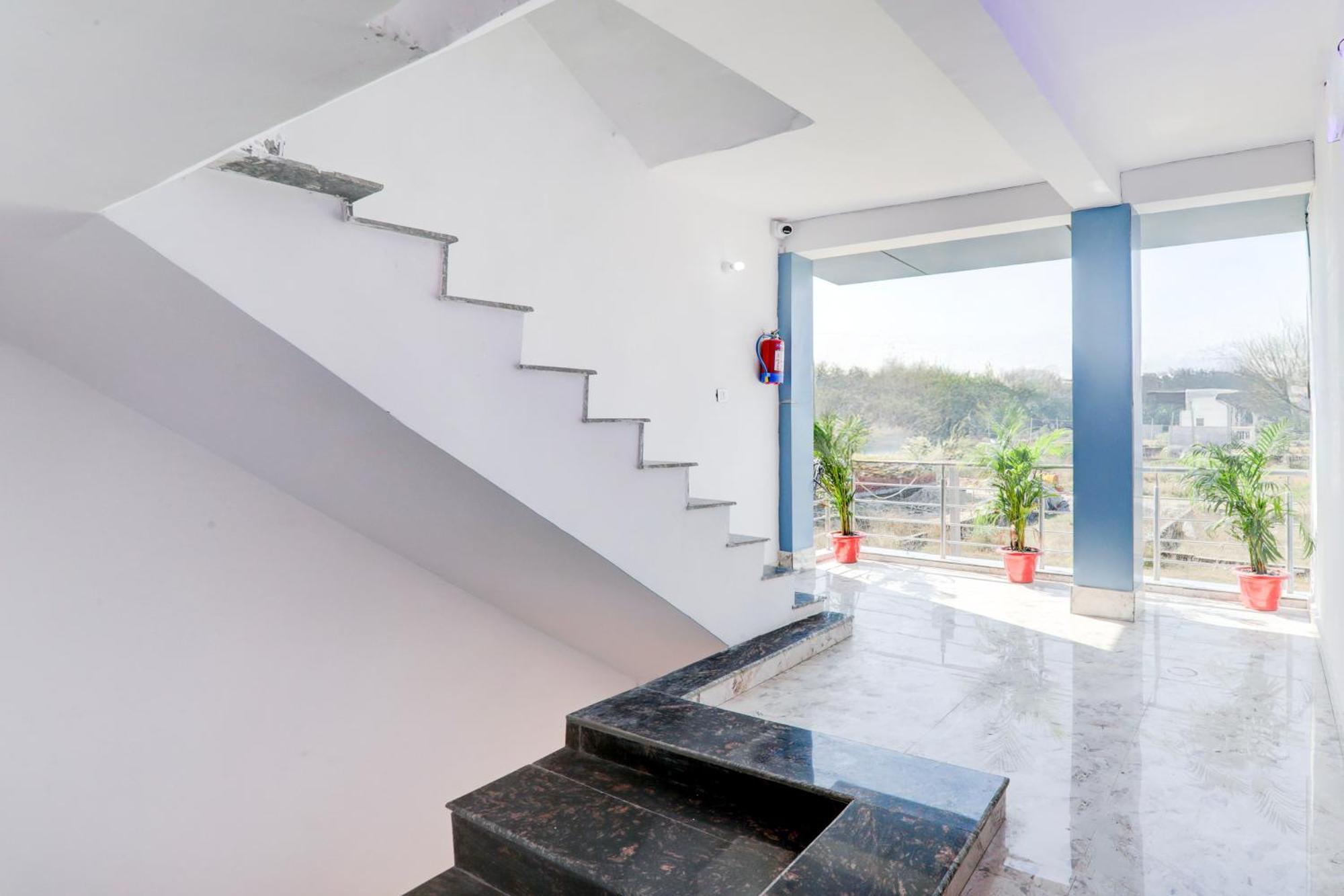 Hotel O Rn Chinhat المظهر الخارجي الصورة